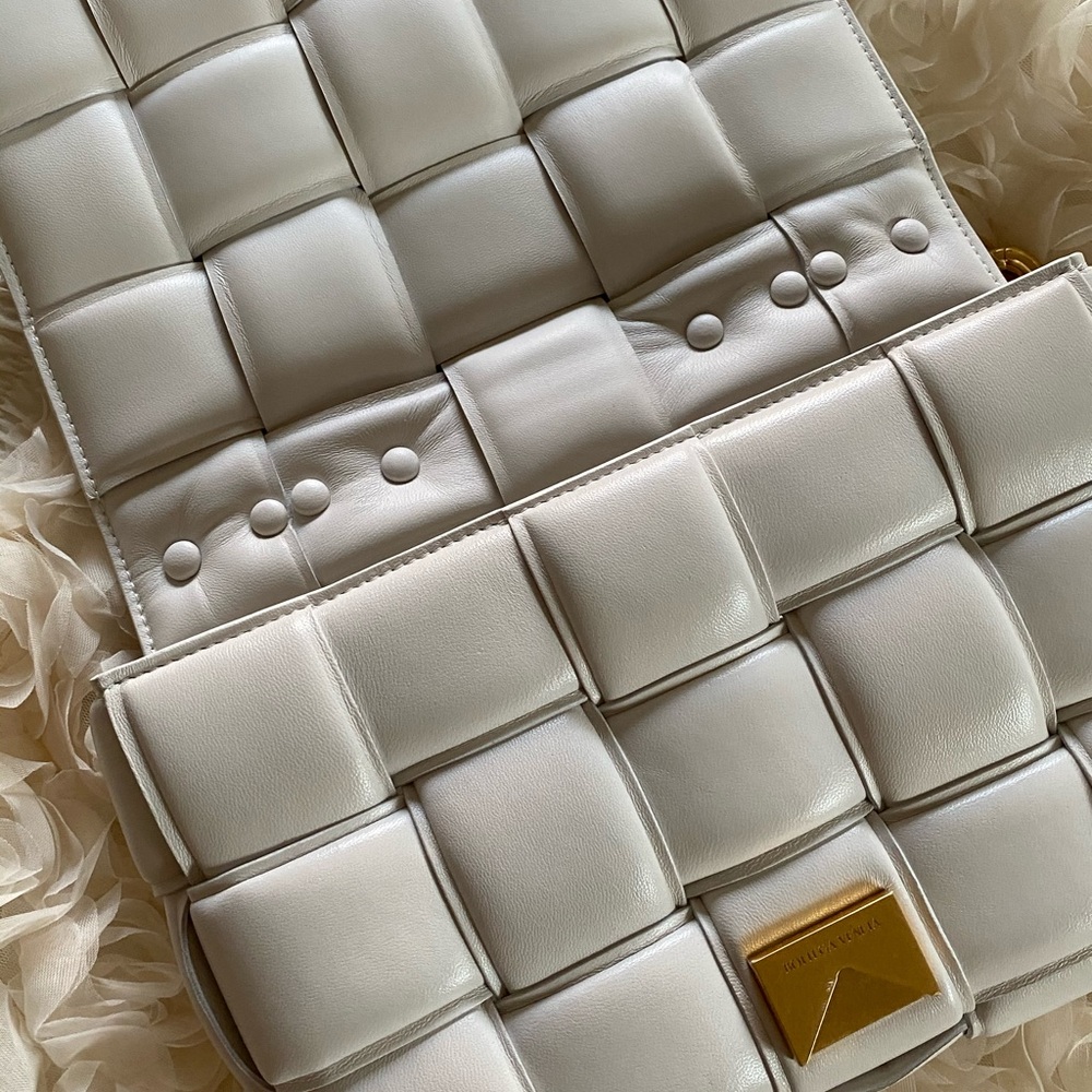 Bottega Veneta - THE CHAIN CASSETTE